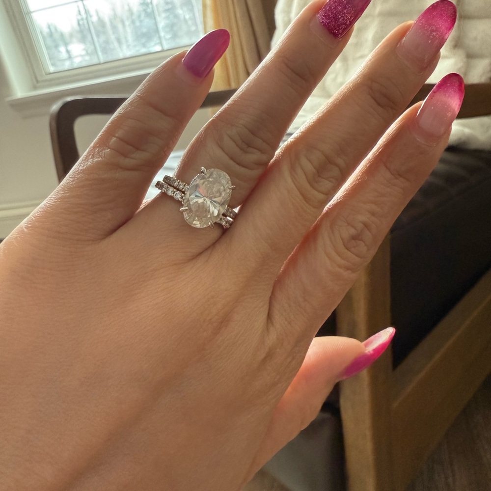 **SOLD**14k oval moissanite ring with halo ring set - Picture 3 of 6